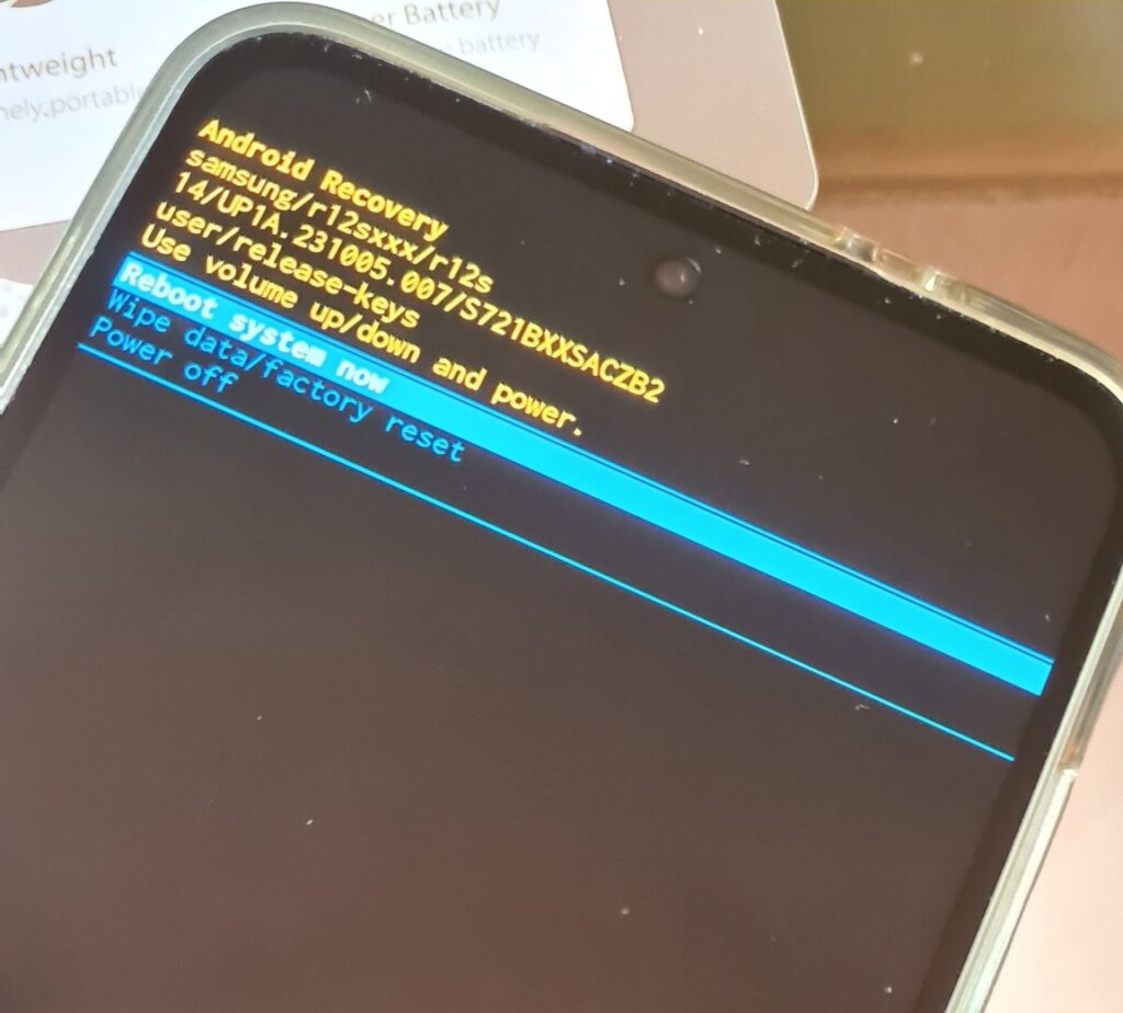 Samsung премахва Wipe Cаche опцията.
