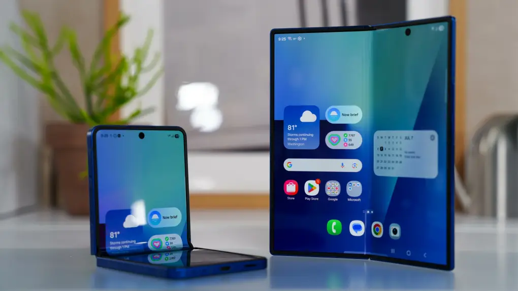 Снимка на Galaxy Z Fold7 и Flip7.