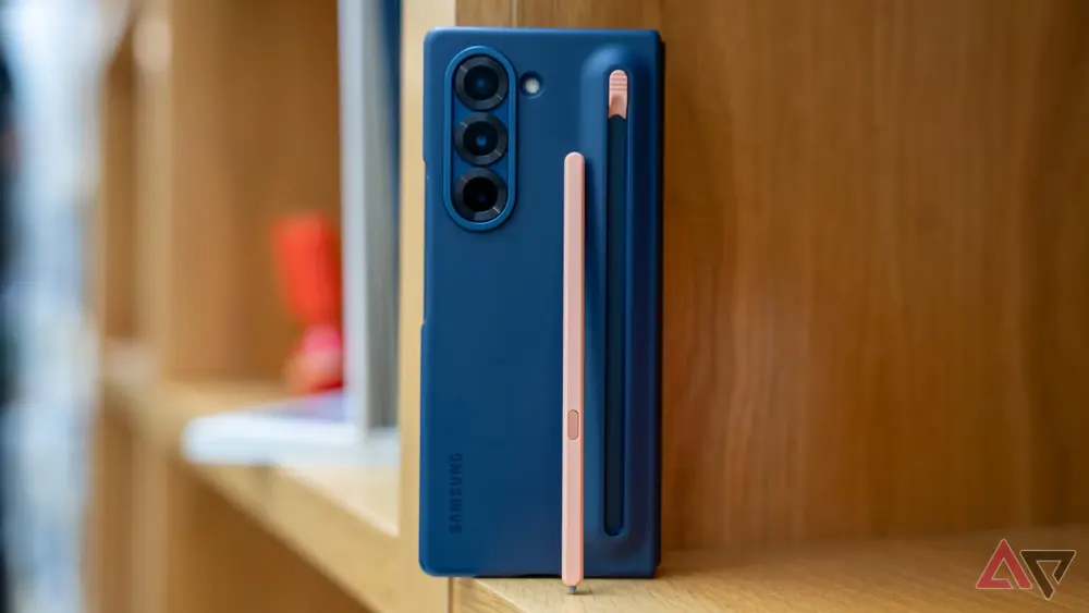 Galaxy Z Fold6 със S Pen.