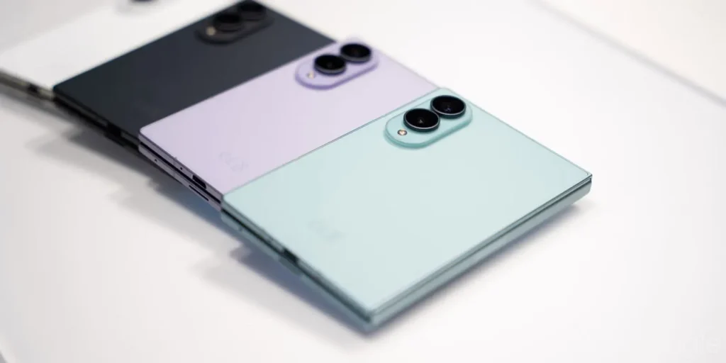 Samsung може да пусне цели пет сгъваеми смартфона през 2027 г. 2 Samsung Galaxy Z Fold8