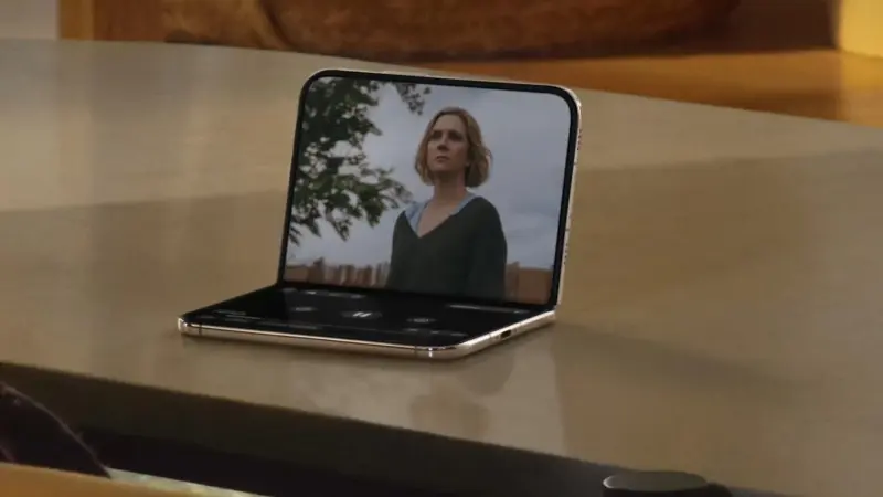 iPhone Duo срещу Galaxy Z Fold8: Ето с какво Apple превъзхожда Samsung 5 iPhone Duo Flex Mode