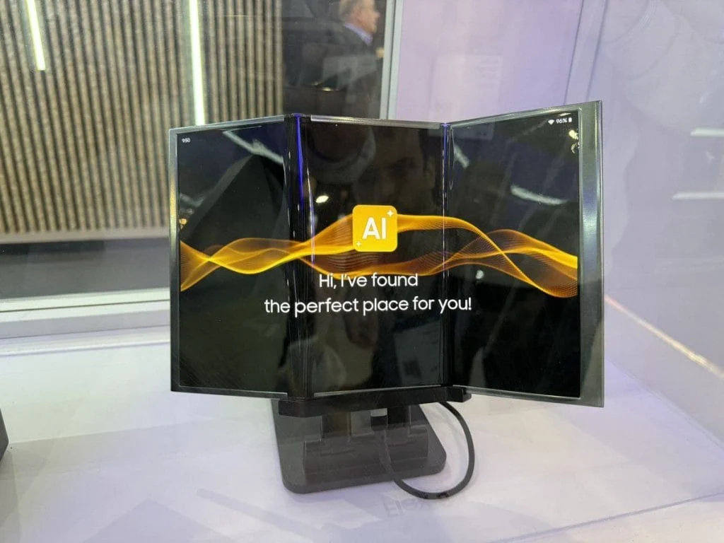Samsung Flexible Briefcase / Източник: EqualLeaks
