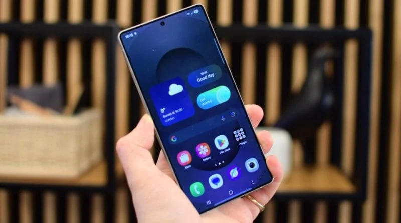 Samsung Galaxy S25 One UI 7 Home Up Update