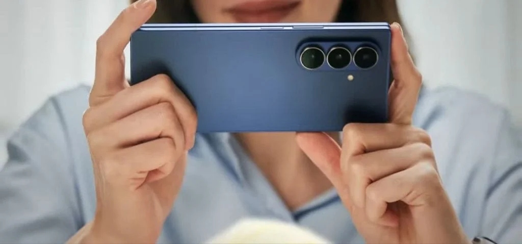 Galaxy Z Fold 7 - характеристики, цена и наличност 4 galaxy z fold 7 kamera