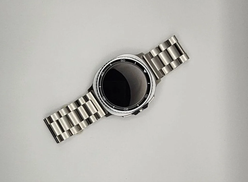 Samsung Galaxy Watch8 Classic: Заслужава ли си? 2 Galaxy Watch8 Classic