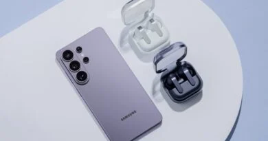 Samsung Galaxy S26 Ultra и Galaxy Buds4 Pro.