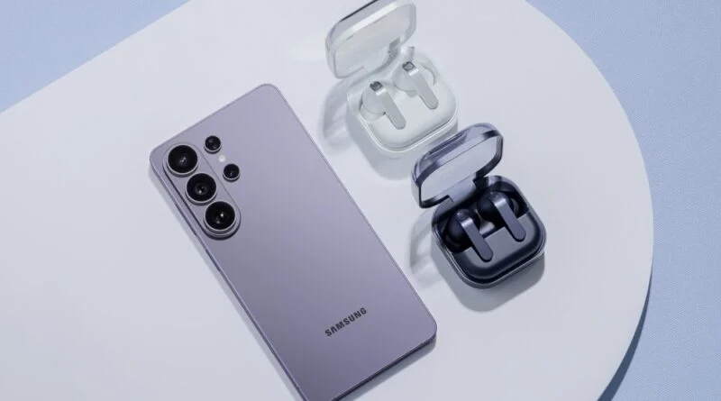 Samsung Galaxy S26 Ultra и Galaxy Buds4 Pro.